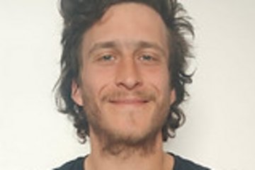 Dr. Gertian Roose